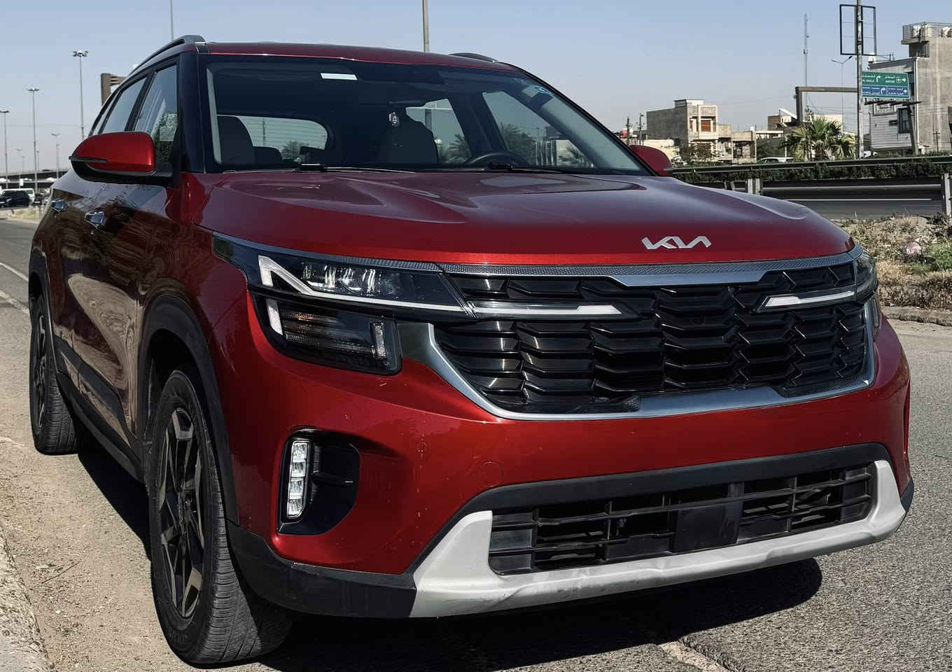 السلام عليكم اخوتي الغوالي
كيا سيليتوس  خليجي موديل 2024 للبيع 
مواصفات السيارة 
محرك 1500 توربو
لد امامي LED
بصمة ترحيب 
اشاير بالمري 
كامرة خلفية 
شاشة كبيرة 
تحكمات ستيرن
شحن لاسلكي 
بصمة تشغيل
مري كهرباء
ثلاثة انظمة قيادة
مقاعد جلد بالون الابيض
تبريد قطعتين 
تجوه وسيطة
اوتو هولد
نضام المنحدرات
حساس امامي خلفي 
السيارة ماشية 27 km
📍الموقع بغداد الغزالية
رقم صاحب السيارة ***********
