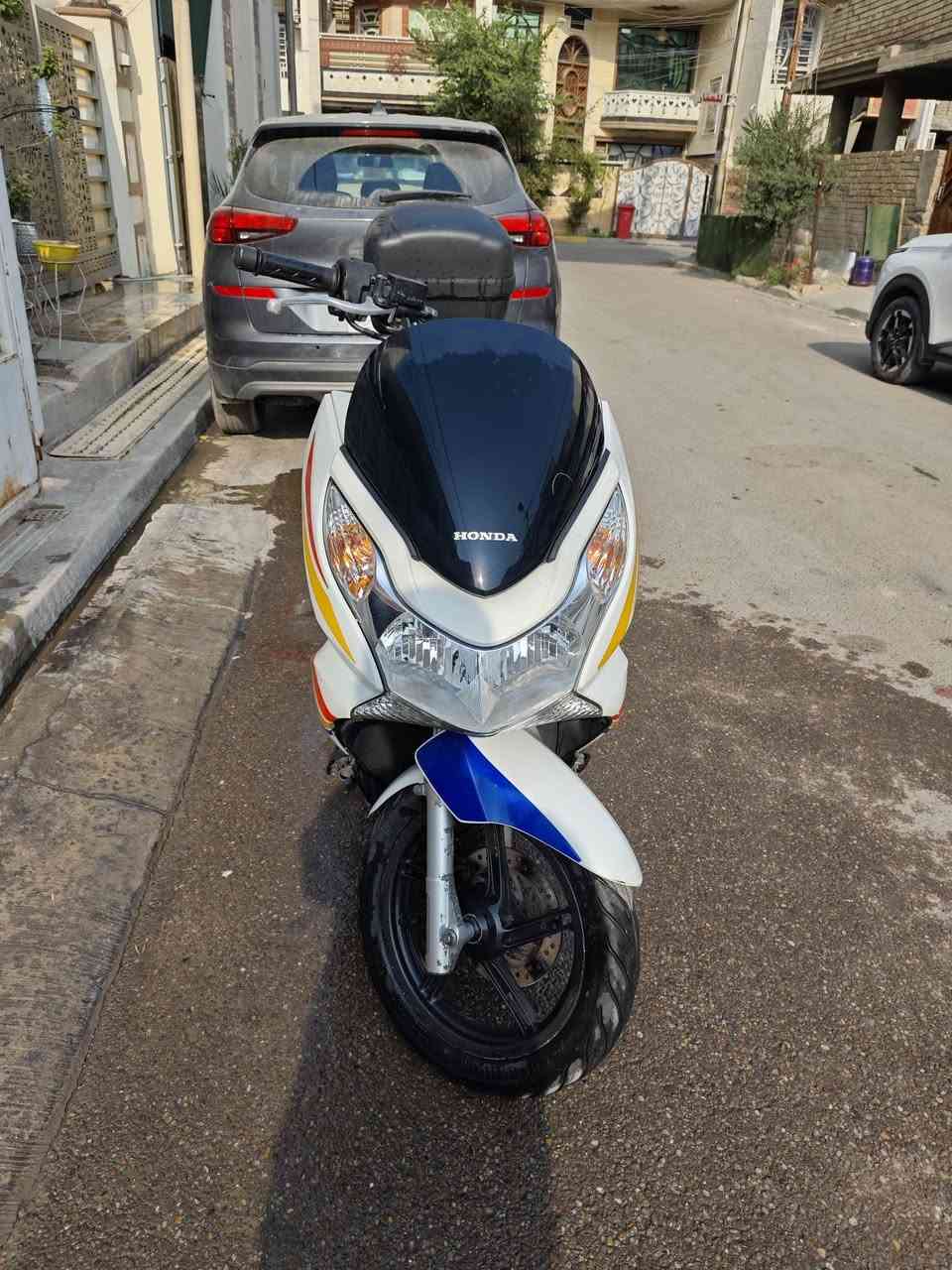 دراجة PCX 150 مرقمة بغداد للبيع
نقصها محرك أو تجفيت الحالي.
بيها جهاز انذار + سويجين
رقم بغداد تحويل ثاني يوم
السعر 21 وبيها مجال للشراية
مكاني بغداد حي الجامعة
***********
