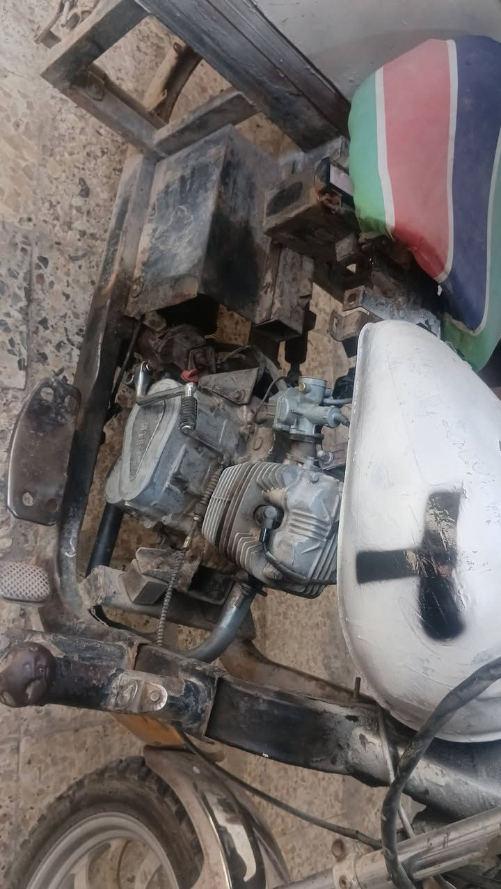 ستوته ادوات ادوات كفاله شاصي وتيرات جداد دبلات بدي حلو  المكينه بيهه خيط تبخير   بس شقاله ونعمه من الله سحب اقوه من الجديده السعر 525 بيهه مجال قليل بصرة ابو الخصيب طريق الوصطي مدرسه الصفره ***********
