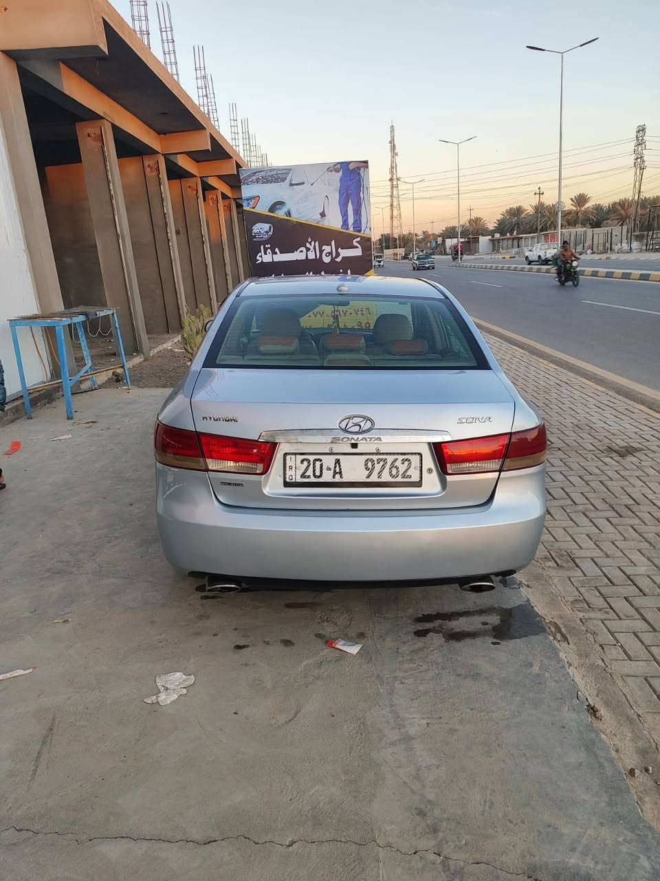 السلام عليكم 
سوناتا ٢٠٠٨ سته سلندر ضررها جامرلغ خلفي فقط وبيها ٤قطع صبغ أثر جراد اني ابيع حزام مكينه وكير مكفولات تبريد ثلج تخم تاير جديد باسمي السنويه لل ٣٠ السعر ٨٨ للاستفسار الاتصال *********** بي واتساب

