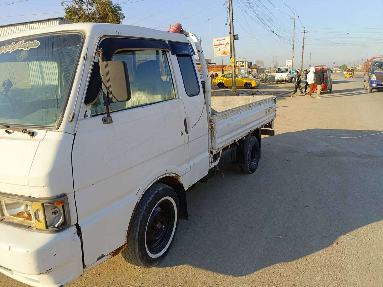 سلام عليكم. كيا حمل 93  سته جنكال مكينه حاويه صدر جديد كير اكسل شاصي كفاله  رقم بغداد سنويه جديدة السعر45 العنوان بغداد حسينيه المعامل للاتصال***********
