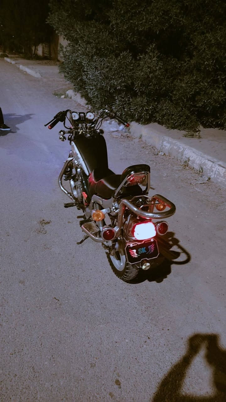 سلام عليكم دايلم للبيع حاويه مكينه خير من الله السعر 600وبي مجال قليل ‏‏‪0782 835 4308‬‏
