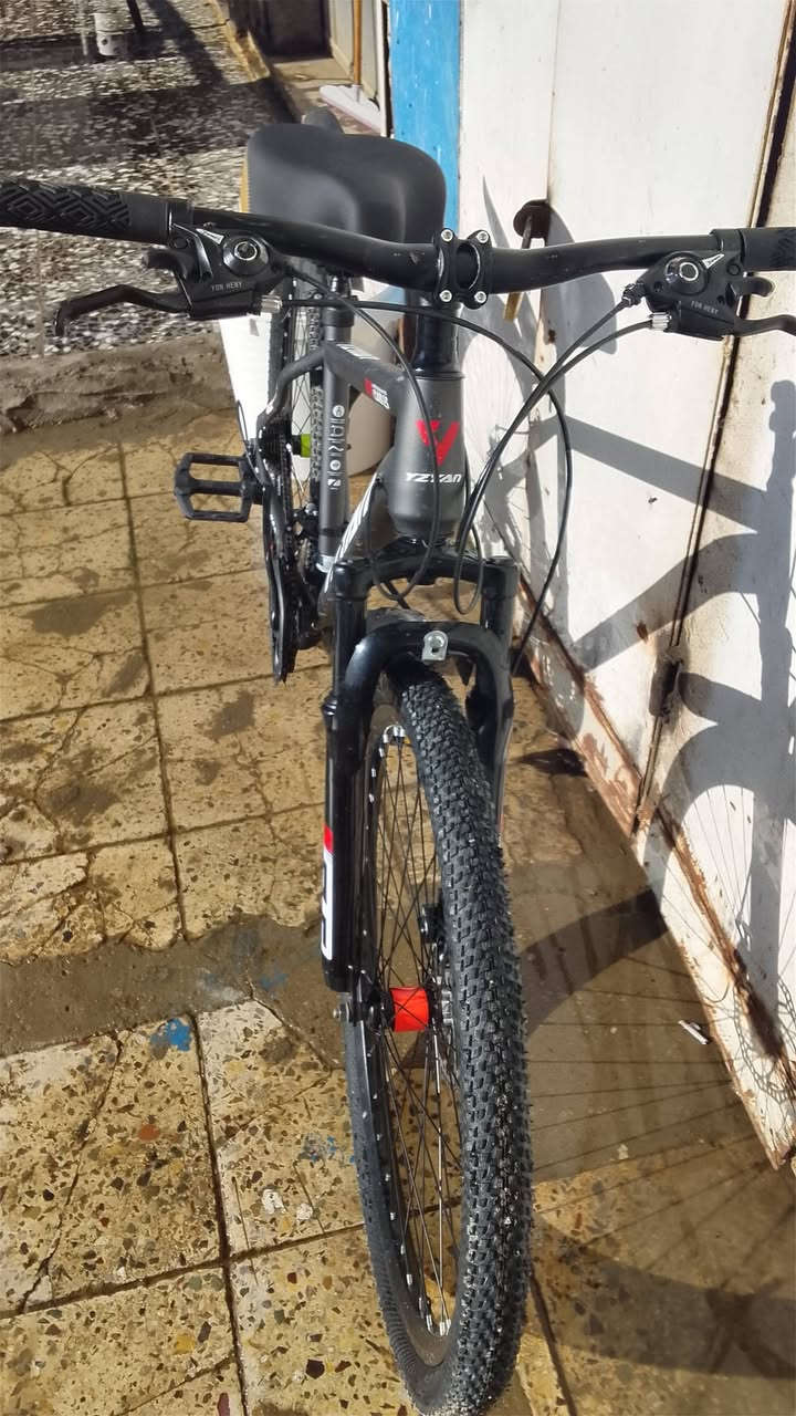 السلام عليكم بايسكل للبيع بيع مستعجل البايسكل صار لي يومين اشتريته جديد احتاجيت وارد ابيعه برغمها مفتوح بيه سعر 100 وبي مجال وهذا رقم الهاتف مكان بغداد شهداء العبيدي ***********
