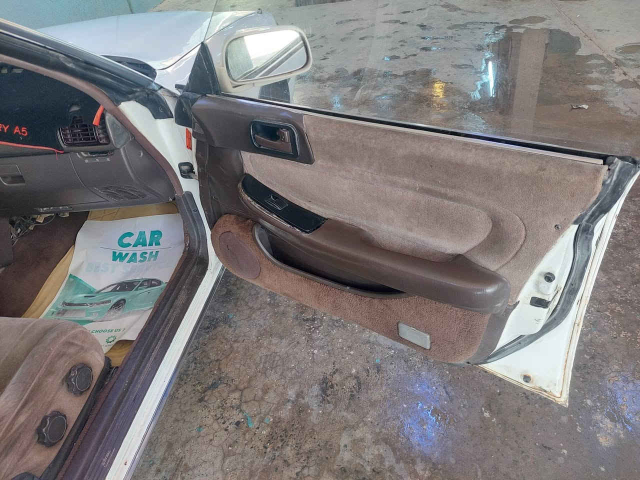 السلام عليكم مارك عظم رقم نجف للبيع بيها مكينة بطه 2500 مكفوله من الكص ونقل جثه سنويه 26 تبريد ميشتغل السعر 48مكان السياره بالنجف 
رقم  ***********
