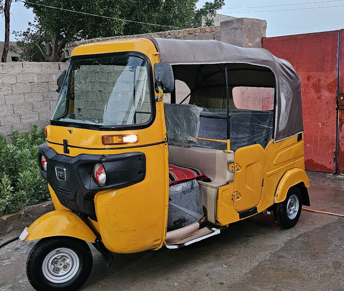 السلام عليكم تكتك 2021شهر 11 رقم وسنويه نكليزي  بيها بارد يم البك لايت  وبلقد شويه 3 اصابع فقط
تكتك نضيفه ومال جناي ما تذب عليها ربع جاهزه من كلشي  لوحات موجود  بس ما شادهن نكليزي 

السعر 7250وبيها مجال الشراي 
المكان ناصريه قضاء الرفاعي 
 