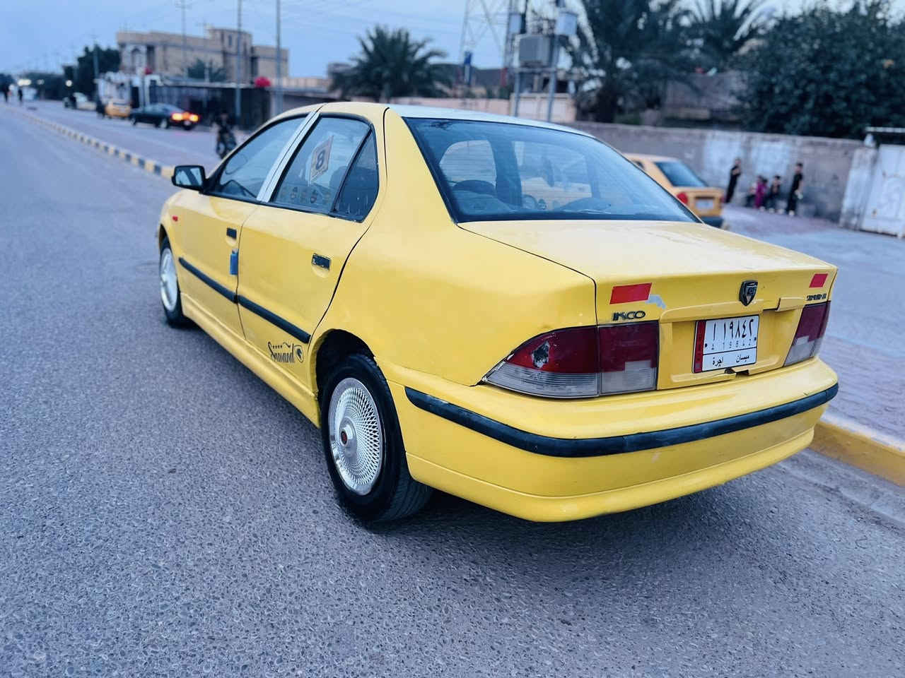 السلام عليكم سمند مديل 2010 مكفوله من كلبه  وتبديل ملكوطه من خياسات محرك وكير مكفوله لا يبخر ولا ينقص حداده جديده تخم تاير كهربائيات كله شغاله تبريد شقال أليت زنون لسعر  18 رقم ميسان رعيهه موجود لشراي يتصل بي ***********واتساب مكاني العماره
