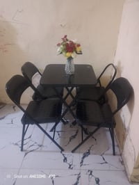 ميز طعام • مستخدم هواي • الشعله