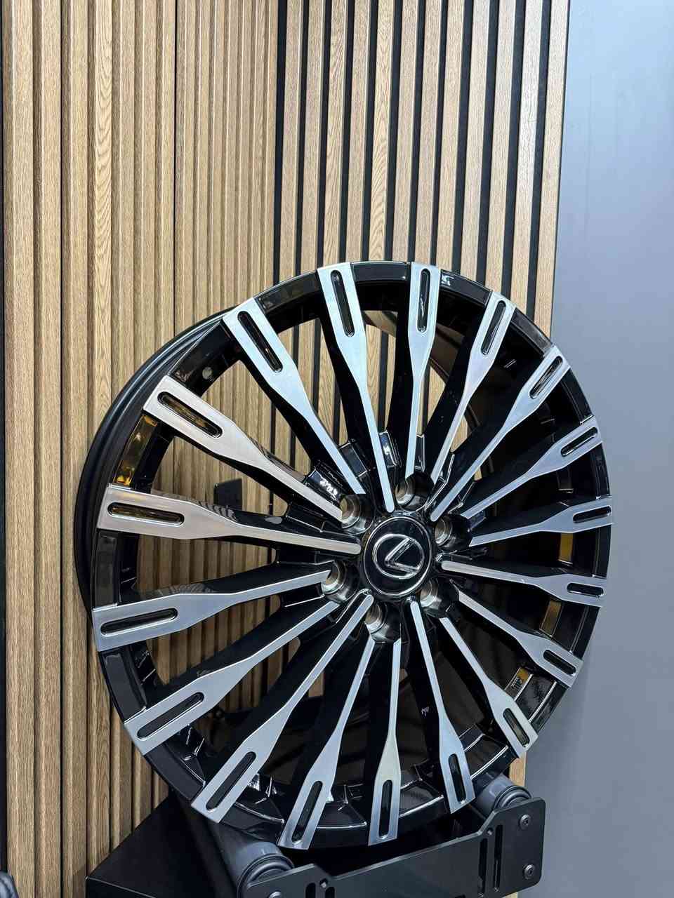 سلام عليكم
الاطارات ويل ليگزس

موجودة 

حجم22

٦براغى

موديل 2025

مال ليكزس موديل جديد 

مال ليكزس موديل جديد 2025

￼ويل جديد 

الاطارات جديد 

***********

اسعار دذلى واتساب***********
