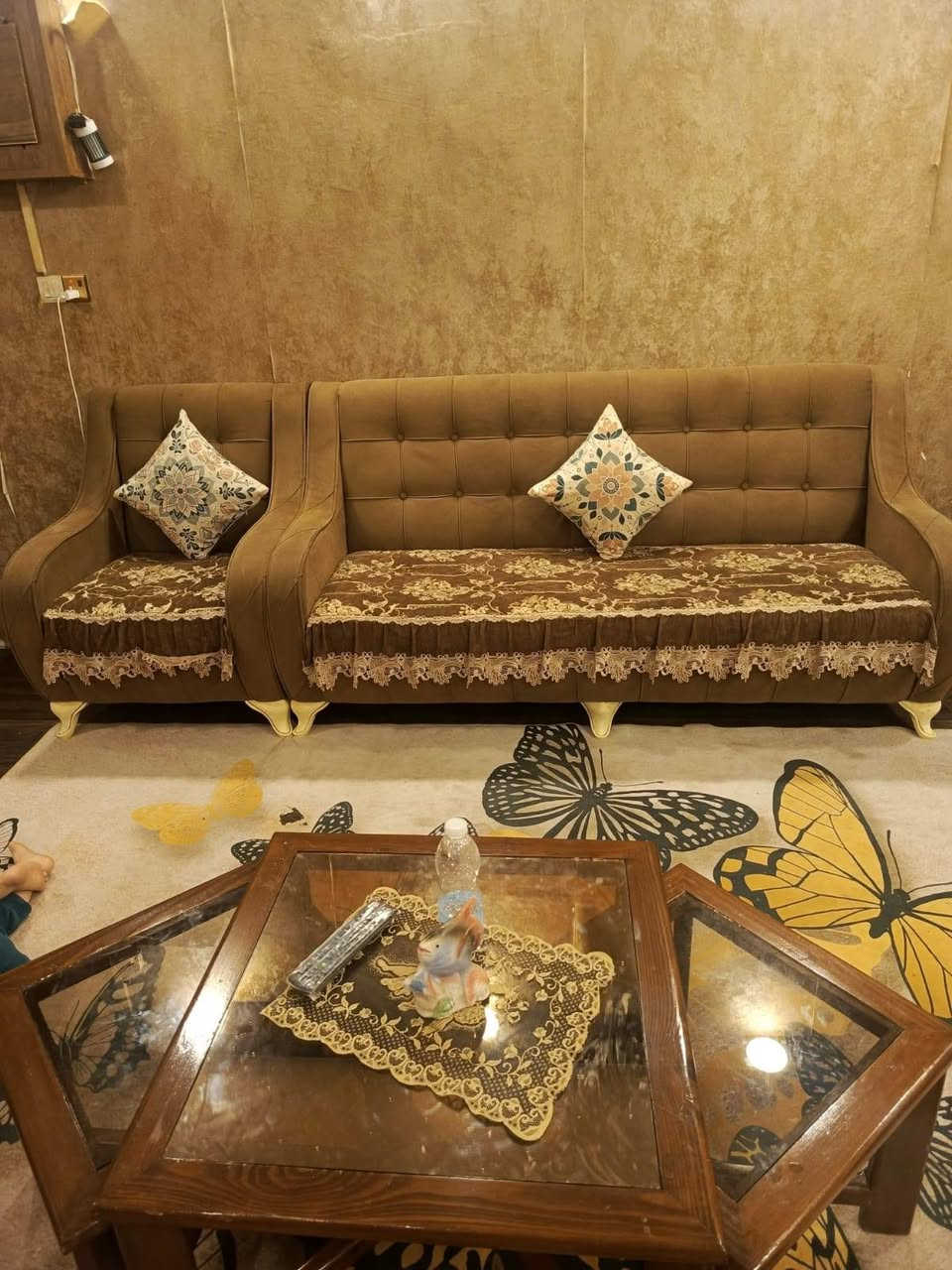 السلام عليكم تخم  تزگام درجاء اولى 10مقاعد +فاترينة
العنوان بغداد تواصل  ***********
اوتساب او  خاص
