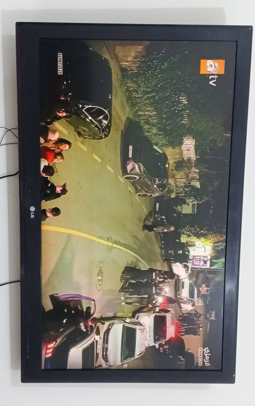 شاشه حجم 46 LG اصلي للبيع 200 بيها مجال طويريج الجمعيه بدون نت


**إذا كنت صاحب هذا الإعلان وتريد حذفه لأي سبب، رجاءا أرسل رسالة إلى الدعم الفني**