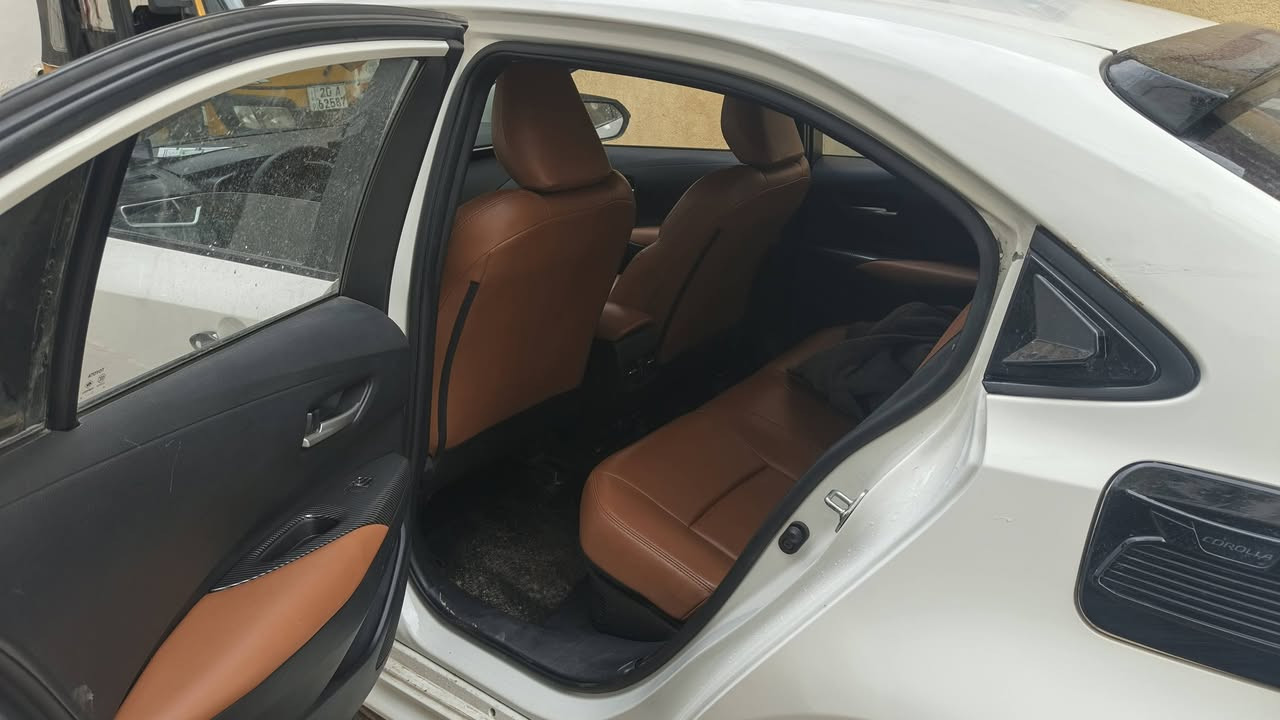 سلام عليكم كورلا 23 خليجي  محوره مكينه فقط بانزين شايلين لهايبرد سياره احله من لصور كلش نضيفه بيه بس باردات خفيفه سوناره مرفق  تحويل مباشر للبيع او لمراوس ب125وبيه مجالل
***********
