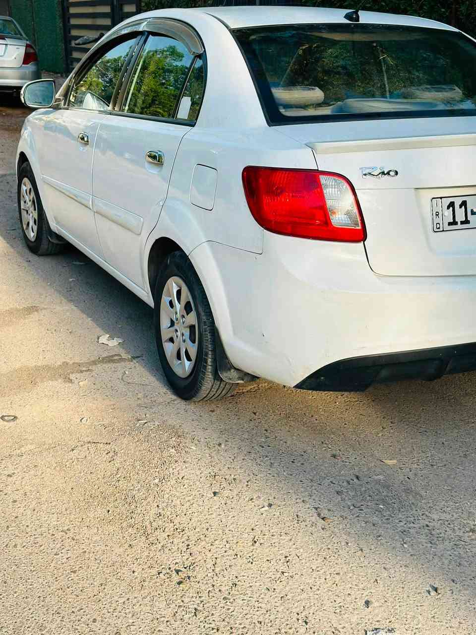 السلام  عليكم كيا ريو2011خليجي 1600 دشوش
بغداد رقم انكليزي بسمي السياره جاهزها 
بيها بارد بالجاملغ والبنيد شويه ودوسه صبغ فقط وسونار منشور مكانها اليرموك السعر88 وبيها مجال
***********
