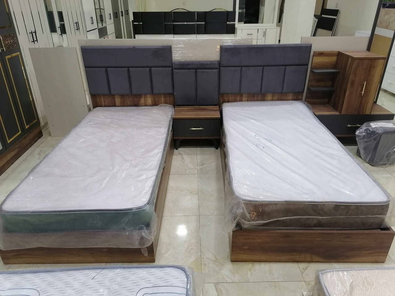 شبابي غرفة نوم شبابي 6 قطع جديد بالكرتون الكنتور 6 باب بسعر 425 دولار
-------------
#معرض_جودي_بدهوك 
***********
🪑 أثاث تركي فاخر
غرف نوم – غرف جلوس – غرف شباب – طاولات – كنتور – أسفنج عالي الجودة
✅ عروض مميزة وأسعار تنافسية
📌 ناونیشان:
⛔مالطا خاری-فرعی ئکی به ری سیناعی- به مبه ری مه دره سه (مالتاژئری)
📌 العنوان:
دهوك – مالطا القديم – أول فرع قبل صناعة تصليح السيارات – مقابل مدرسة الابتدائية
(قريب من مطعم مالطا – كونديه مالطا – خارنگه ها مالتا)
#دهوكا_رنكين #موصل #غرف_شبابية #اثاث_منزلي #زاخو دهوك, العراق
