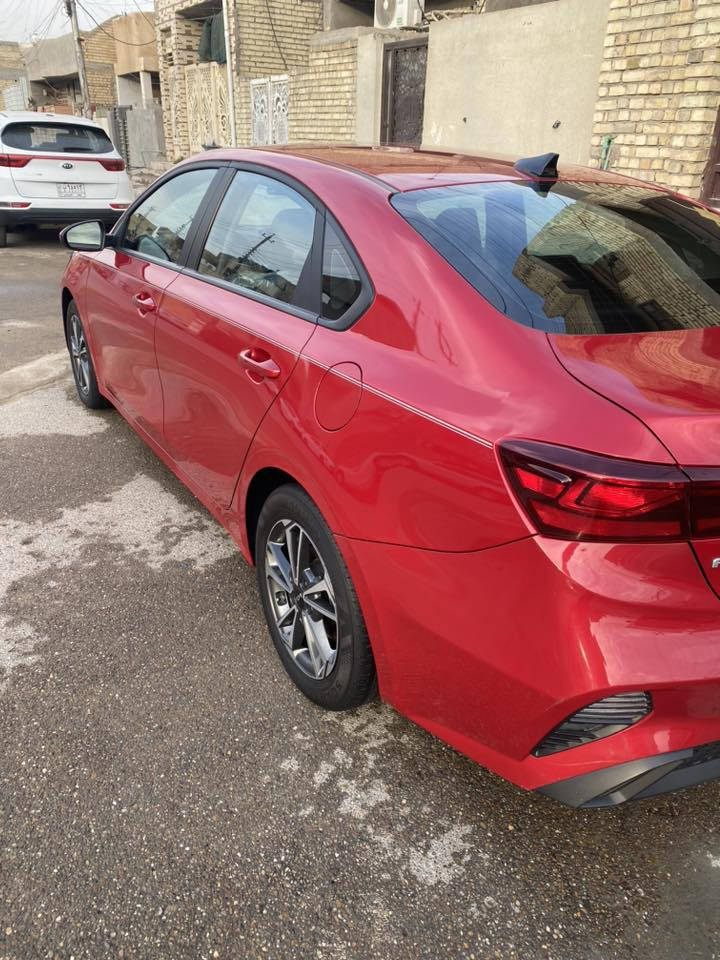 السلام عليكم فورتي موديل ٢٤ ماشيه ٢٩ حلين بدون صبغ بدون تبديل بدون رقم للبيع او مراوس بكي فور اذا اكو مكان سياره سيديه تقاطع درويش صوره حادث بل منشور *********** سعر ١٥٥
