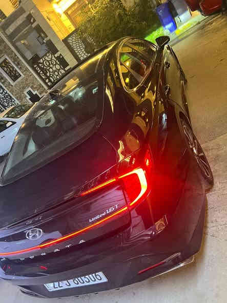 تحيه طيبه السلام عليكم سوناتا موديل 2022  فول مواصفات
شنو ابالك بيها مواصفات 
مكينة 1600 تبريو 
اوتو بارك تتقدم وترجع بالريمونت 
ضررها موضح بلصوره 
الايرباكا صبغ بنيد بابتين مبدلات نفس لون 
ماشيه 70 ألف 
1- بصمة ابواب لمس + تشغيل + صندوق
2- ماستر كي تفتح الابوب بنضام الكارت 
3- دشبول دجتال متغير 7 الوان
4- كشنات جلد
5- كشن كهرباء  + تدفئه الستيرن( السكان)
6- كشنات تدفئة تبريد
7- خزن 128 كيكا + ( android auto + apple car play)
8- رادرات 4 امامي وخلفي توقف تلقائي
9- اشاير في المري + نقطة عمياء في المري
10- انارة داخلية مركزيه مختلف الالوان 
11- شاشة الحجم الكبير 12 انج + تحكم عام على السياره
12- سستم صوت BOSE الصوت 12 سماعة و دمام 2
13- لايت امامي 4 عدسات LED
14- هاندبريك بصمه + اوتو هولد للتوقف في الازدحامات
15- شاحنة طوارئ شحن سريع
16- منفذ USB امامي خلفي 
17- شفتات في الاستيرن كير ( تبترونك رياضي )
18- نظام المساعده على الاصطفاف
19- نظام الترحيب عنده الاقتراب داخل وخارج السياره
21- وضعيات قياده 4  
22- نظام تحديد المسار 
23- مثبت سرعه 
24- نظام مستشعرات في الباب من تنفتح الباب تتوقف السياره 
25- تبريد السياره بيانو 
26- كيجات الكتورنية
27- كير 8 نمر دبل گلج
رقم اربيل شرط تحويل 
175, ورقه بيها مجال 
أي استفسار *********** حكم 
مكان بغداد دوره
