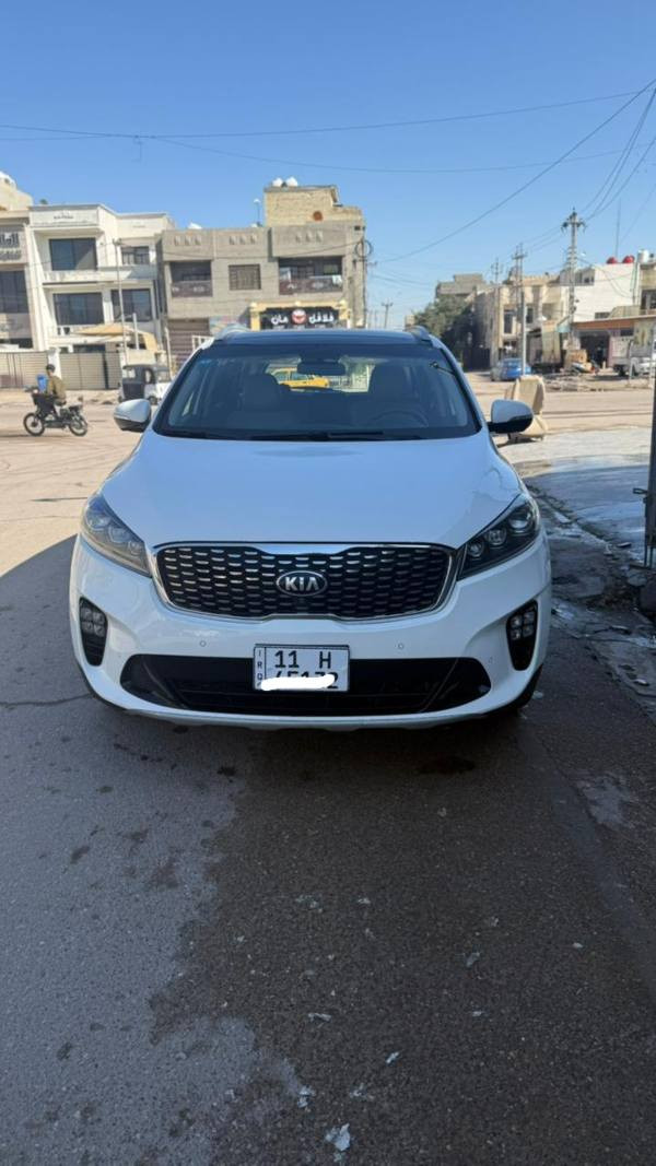 السلام عليكم سورنتو خليجي كويتي موديل ٢٠٢٠ اعلى فئه بالسورنتو أربع كامرات فور ويل سايد بريك بصمه  وبصمه تشغيل مانع انزلاق وسقف بانو راما كشنات تدفىه وتبريد للجميع الكشنات استيرن تدفئه تبريد وحساس امامي خلفي وشاشه GPS مع خزن بدون إنترنت سياره بدون صبغ وتبديل فقط بارد إصبعين بالباب الخلفي باسمي سنويه والرقم مجدد مكاني بغداد إعلام السيدية السعر ٢٦٥بيه مجال *********** بغداد, العراق
