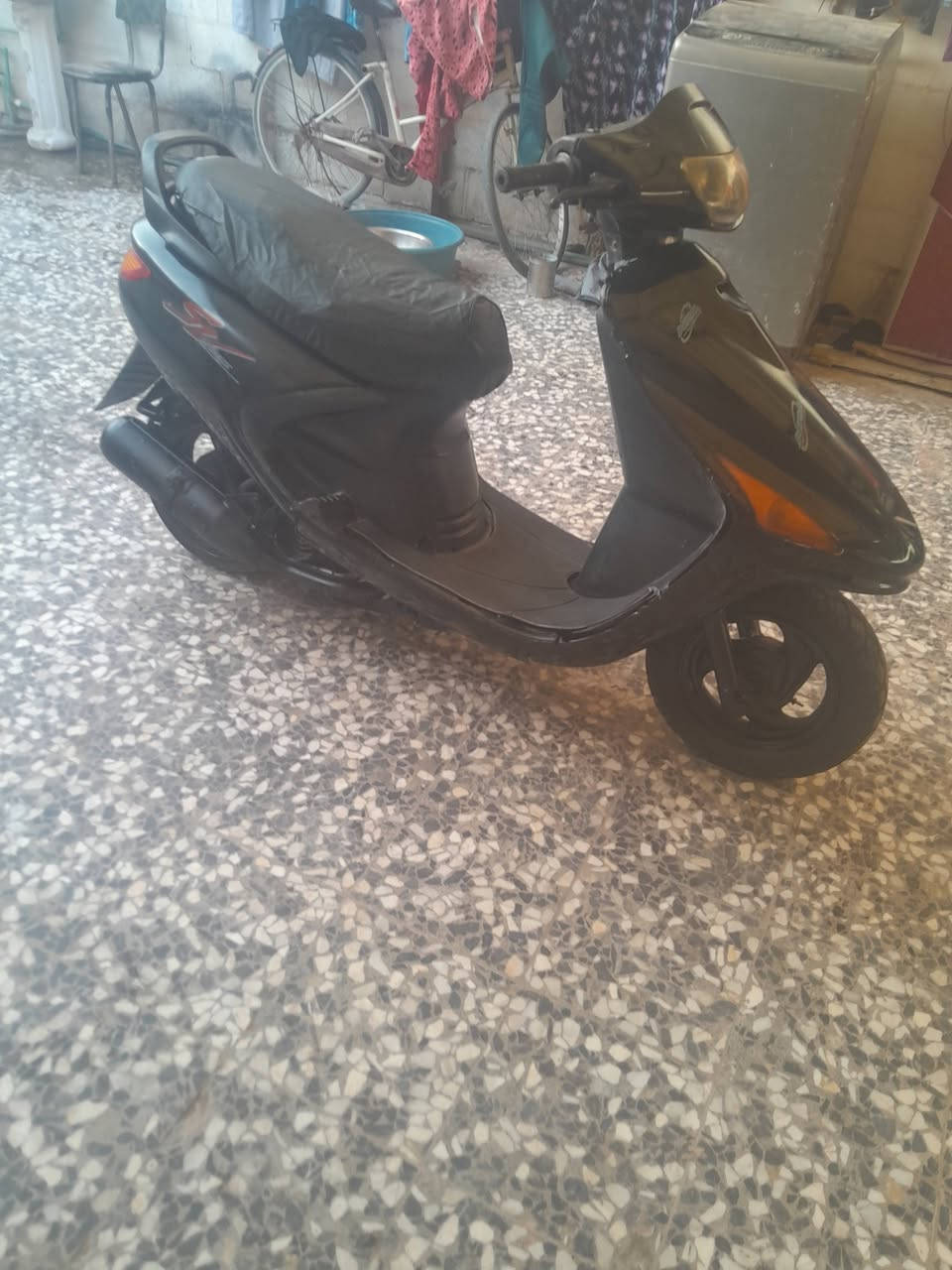 دراجة فراشه مفتوحه نظيفة للبيع كلشي شغال بيه سلف هندر السعر 270وبيه مجال للشراي  يجي خاص او الاتصال على الرقم ***********العنوان النجف حي العسكري

