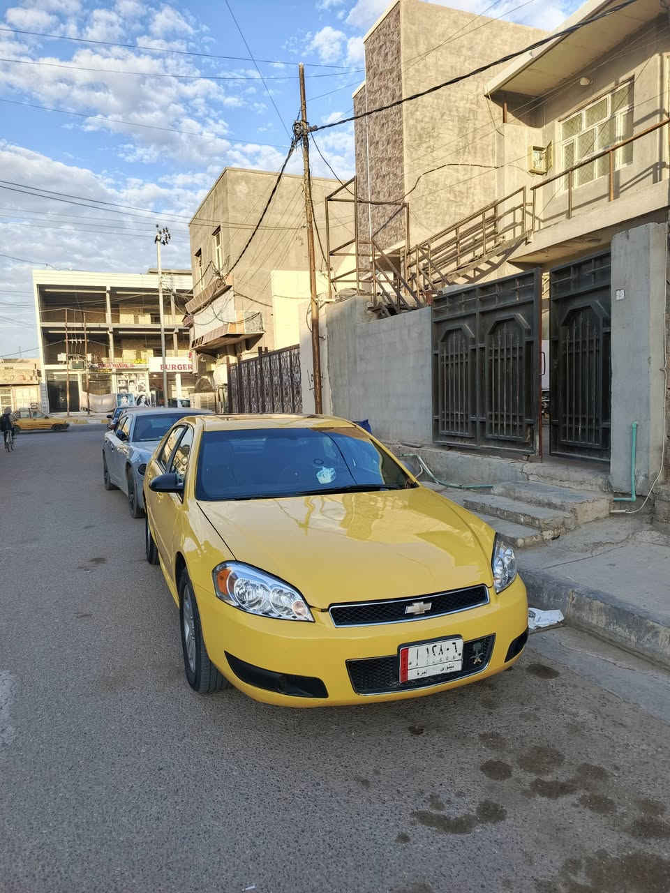 السلام عليكم امبالا للبيع رقم انكليزي نينوى مصفره هيئه وغرامات موديل 2012 كير ضفيره مكينه بالشرط محرك 3600 تخم تاير تبريدها منضومه كامله مشدوده وبي توالي غاز بس ما اكفله ما يشتغل  حادثها چاملغ خلفي كهربائيات كلها شغاله للبيع او المراوس حسب القناعه  السعر 58 وبيها مجال للشراي ***********
