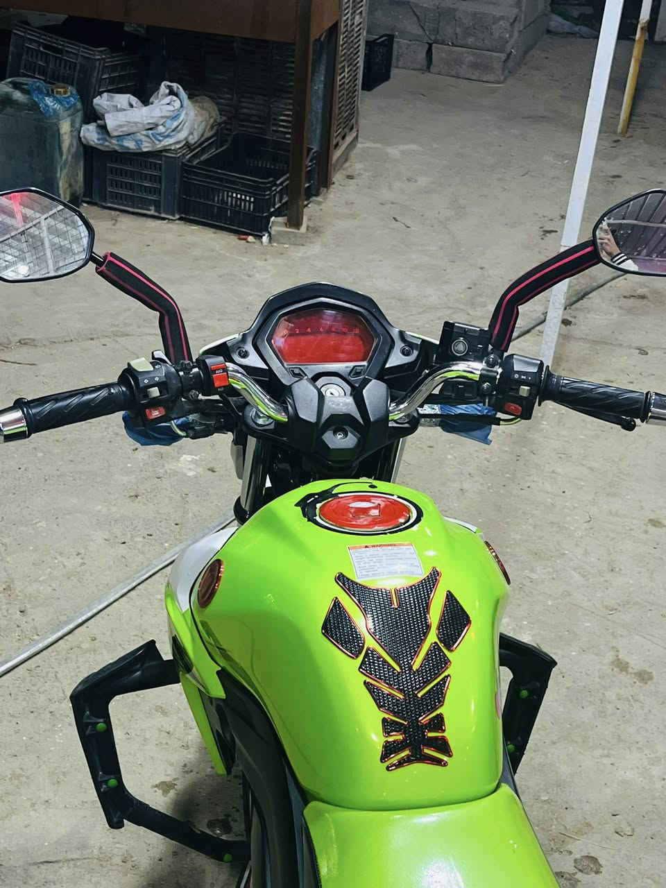 السلام عليكم 
من رخصه الادمن 
هاوجي KA 
للبيع مسجل وكأمل 
موديل 2023 
تحويل ثاني يوم 
مابيها اي نقص دراجة فول شرط الفحص 
سعرها 18 ونص بيها مجال قليل 
هـ ***********
