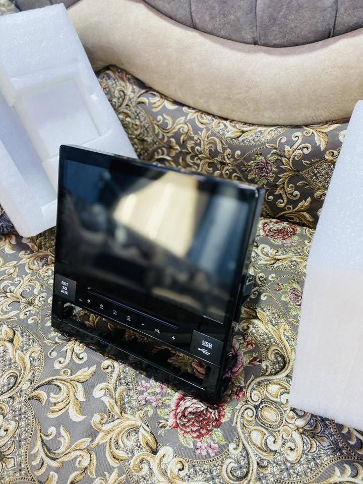 السلام عليكم للبيع شاشة لاندكروز الاصليه
ترهم من موديل 2016 الى 2021 

كامل مواصفات كار بلي بلوتوث جي بي اس كامره عرض صوره وصوت اعلى فئة والأصلية مكاني بغداد الاستفسار ‭0790 180 7084‬
