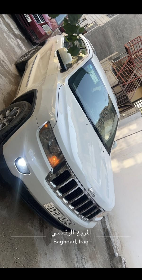 السلام عليكم

للبيع 

جيب كلين

موديل2011

لاريدو مواصفات عاديه

لون ابيض

شاشه

بصمه 

كشنات قماش

بيها صبغ كد شبر بجاملغ اليمنه الامامي

ويم قبغ البانزين هم بيها شويه صبغ

السعر 155وبيها مجال

مكانها بغداد الدوره

***********

***********
