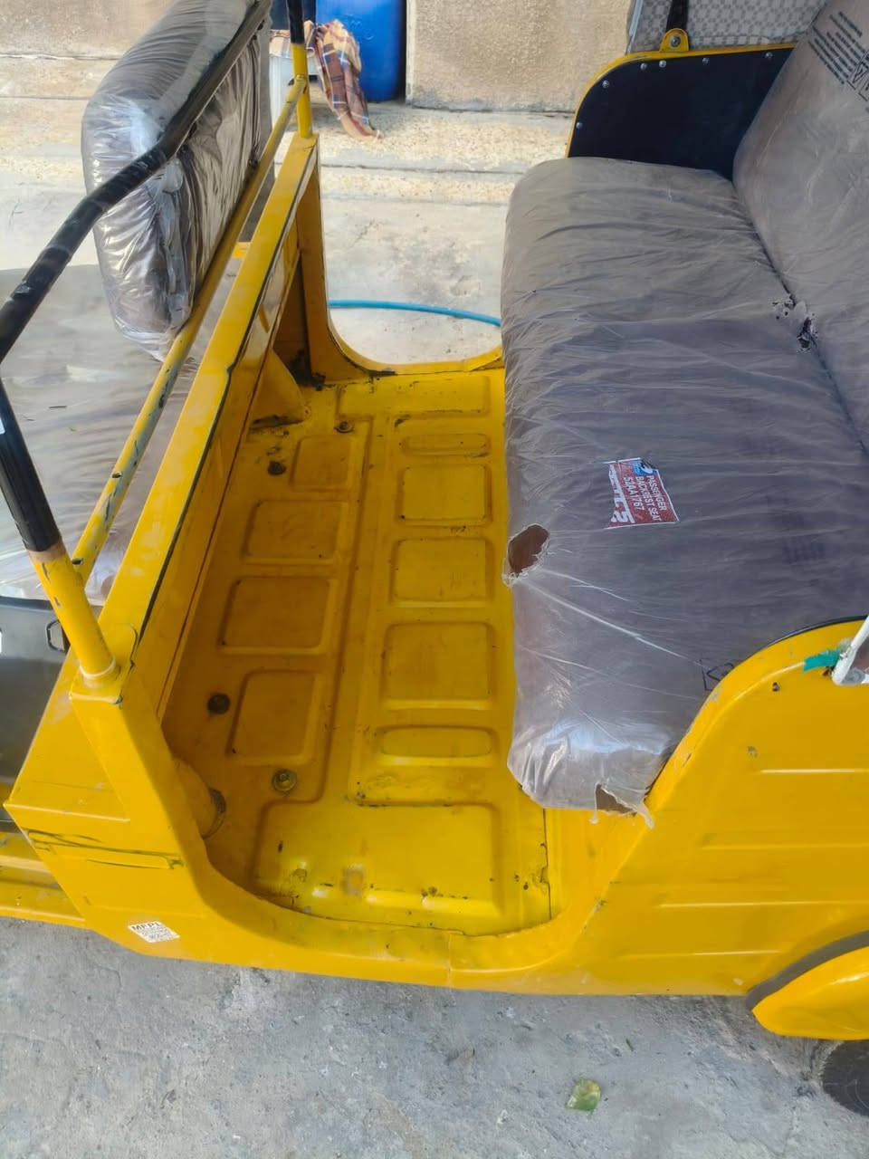 السلام عليكم تكتك للبيع موديل 20 مرقمه للاستفسار اتصال عل رقم ***********
