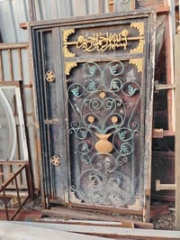 باب شارع • ١٢٥×٢١٠سم • نضيف