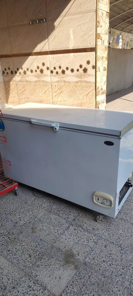 للبيع براد ومجمده وسط ومجمد كبيره شرط التجميد ***********
