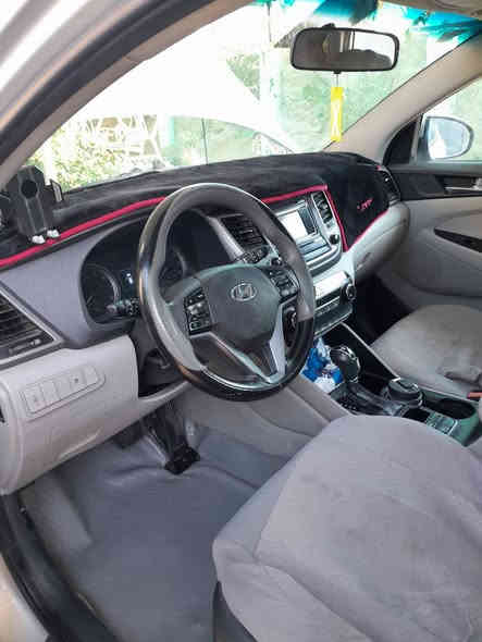 السلام عليكم توسان موديل 2016 وارد امريكي حادثها بنيد اوجاملغ  سونار بل منشور سيارة جديدة خير من الله تبريد صدر جديد بسمي نص فول سعر 135اوبيها مجال ***********
