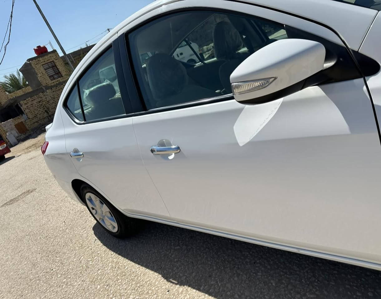 رمضان كريم عليكم 🖤
سني مصري ٢٥. رقم اربيل الجديد انكليزي بأسمي السنويه

شرط التحويل.  

شاشه جبيره. قطعتين تبريد. اربعه جام كهرباء اشاير مري

سياره نضيفه وجاهزه وكفاله عامه. عدا ملاحظه صغيره

ماشيه ٢٩ الف كيلو

بدون نقص بدون اضرار بدون اي شي. حلوه وجديده السياره. 

مكاني الحله.  *********** 

معروضه ب ١٢٤ وبيهه مجال
