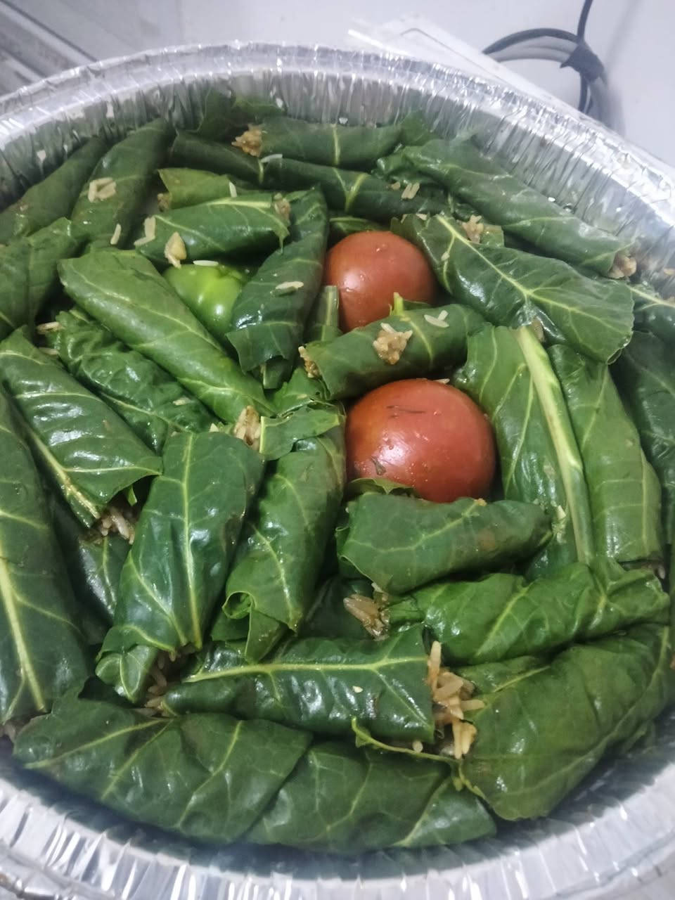 سلام عليكم دولمه يكفي  7اشخاص السعر 12الف موجود خدمه توصيل الحجز واتساب***********
