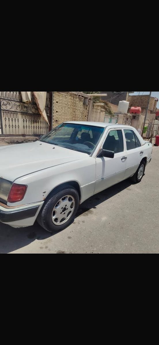 مارسدس دب 88 مكينه  2500 رقم بغداد سنويه لغاية 2029 تحويل با أسمي ***********
مكان السيارة البصرة قضاء القرنة
