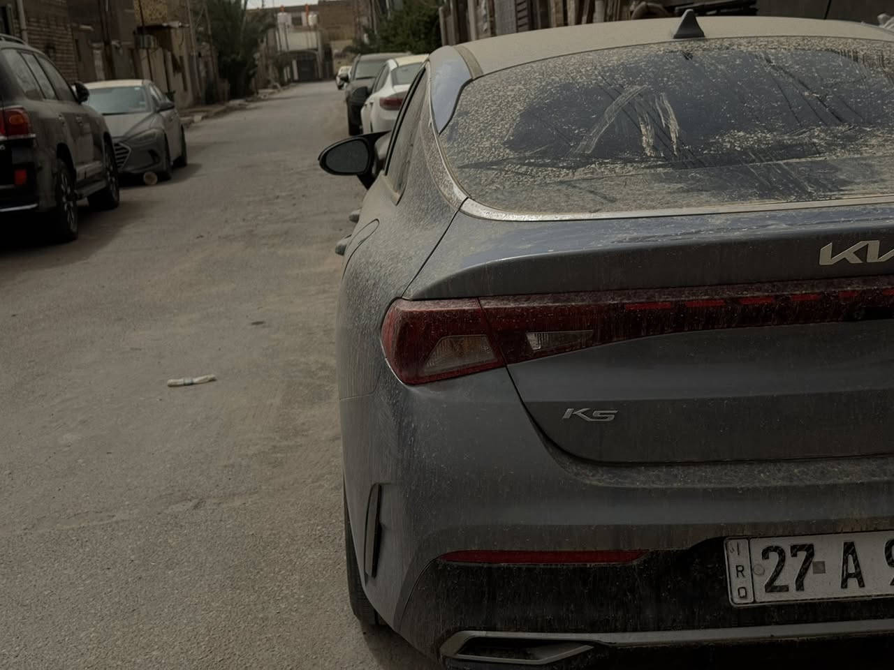 🚗 للبيع: kia k5 موديل2022 - بحالة الزيرو 🚗
لأصحاب الذوق والتميز، متوفرة الآن كيا K5، سيارة توب بالنظافة والمواصفات، وجاهزة للاستخدام.
🔹 المواصفات الفنية:
• المحرك: 1600cc Turbo (اقتصادي وقوي جداً).
• ناقل الحركة: 8 سرعات.
• الممشى:  آلاف ميل فقط.
• الوارد: أمريكي.
🔹 المواصفات الخارجية والجمالية:
• اللون: رصاصي. 
• ⁠ويل الحجم 16
• ⁠اومرايات جانبية سوداء (Black Edition).
🔹 الأنظمة والتقنيات:
• أنظمة الأمان: رادار أمامي، نظام تحديد مسار، نظام النقطة العمياء.
• التكنولوجيا: شاشة كبيرة تدعم Apple CarPlay و Android Auto،
• الراحة: تشغيل عن بعد، بصمة أبواب، فتح الصندوق الذكي، 
تبريد منفصل
🔹 حالة السيارة:
• السيارة نظيفة جداً (أشبه بالجديدة).
• الضرر: صبغ في الجاملغين الخلفيات وشويه بلدوسه.
• الايرباكات: سليمة 100% (بدون ايرباك).
• الرقم: ذي قار ( معوقين مابقه شي وتصير حره ).
💰 السعر: $ (شدة و 75 ورقة) 
📍 الموقع: ذي قار - /  حي اريدو.
📞 للتواصل والاستفسار***********
السيارة حيل مرتبة وتستاهل، والي يدور نظافة ومواصفات الحقيقية لا تضيع من أيده.
