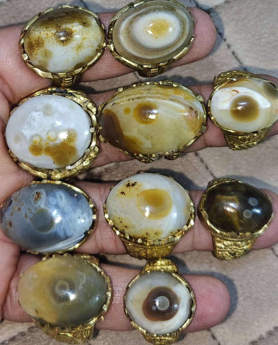 مكلف في النشر خواتم الأخ والصديق 
وليد حميد 
اقل طلب 10 محابس ب صوره سعر ل 10 محابس 80 الف واصل يمك شرط حجر سليماني خام كلش حلوات صياغته نحاس يوجد توصيل كافة المحافظات عنواني بغداد واي استفسار مراسلتي على الخاص


**إذا كنت صاحب هذا الإعلان وتريد حذفه لأي سبب، رجاءا أرسل رسالة إلى الدعم الفني**