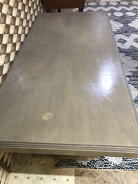 طاولة • ديكور • للبيع