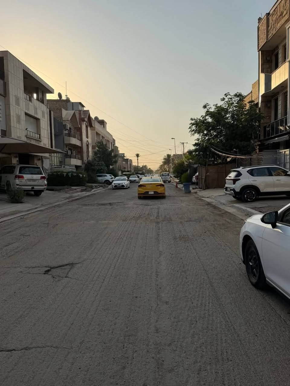 🏠 مشتمل بناء حديث زنجيل للبيع 🧿
📍موقع///  شارع فلسطين محله 508 شارع الصخره 
🛑المساحه الكليه: 90 متر 
🛑الواجه ///   6 متر 
🛑النزال ///    15 متر 
🟡 يحتوي على 4 غرف نوم 
✅للاستفسار الاتصال على الأرقام الموجودة:
📞 ***********
📞 ***********
📞***********

📝 نستقبل كافة طلباتكم وعروضكم وعلى مدار الساعة ⏱️
🥇عدنا طرق عرض مميزة من خلال تطبيقنا العقاري، 
                      ( عقارات الجبل 🥇)
