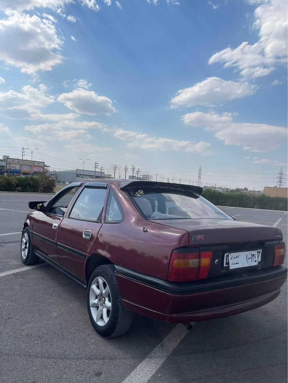 اوپل فيكترا 
موديل 1991
ئارم پلاستيك به شه رتي مالي مه ده ني
گيرومه كينه به شه رت مه كينه 20 
پيش و پشت كه پس كاره باياتي به شه رت
سبوغ عام نه بي حيزام نه بي 
سعر 24$ وه ره قه و مجاليكي برايانه
هه ولير_ اربيل
*********** أربيل, العراق
