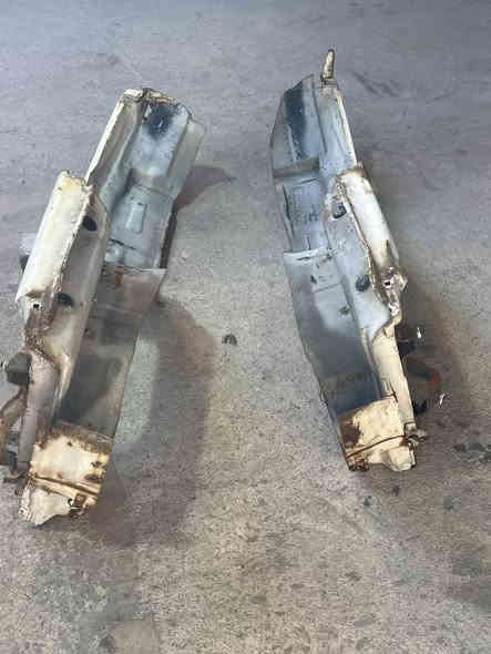 السلام عليكم هلالات جاملغ كيا بنكو قديم أصليات كوريات مال تفصيخ للبيع يمنى ويسرى زوج  ***********
