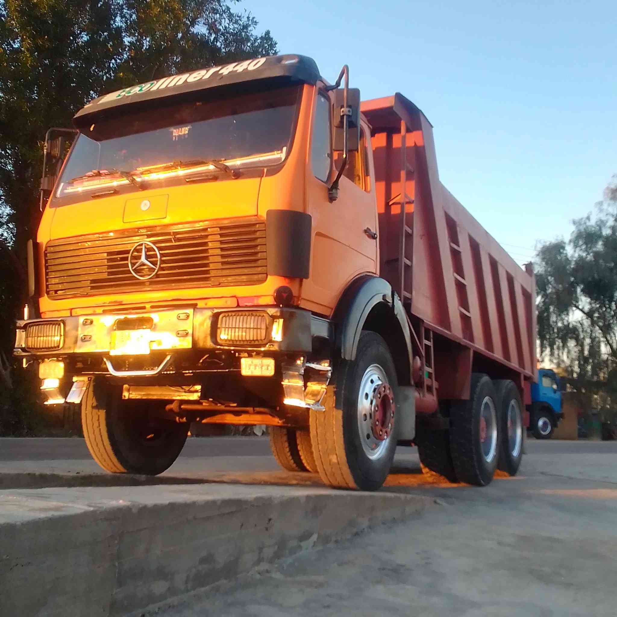 السلام عليكم البيع البي مديل82 رقم الهاتف ***********
