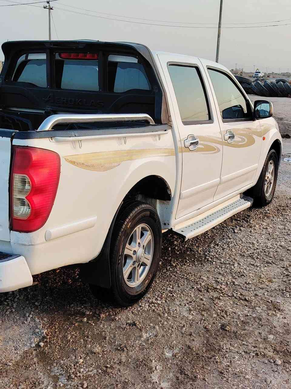 السلام عليكم كريت ويل للبيع موديل 14 كفاله سياره نضيفه جدا حاهزه مكينه كير حداديه  تدفئه تبريد كهربائيات ادامه كامله بخاخات بلكات دواخل نضيفه شاشه رقم قادسيه الماني تحويل مباشر السعر 74وبيه مجال مكاني السماوه الريمثه رقم الهاتف ***********
