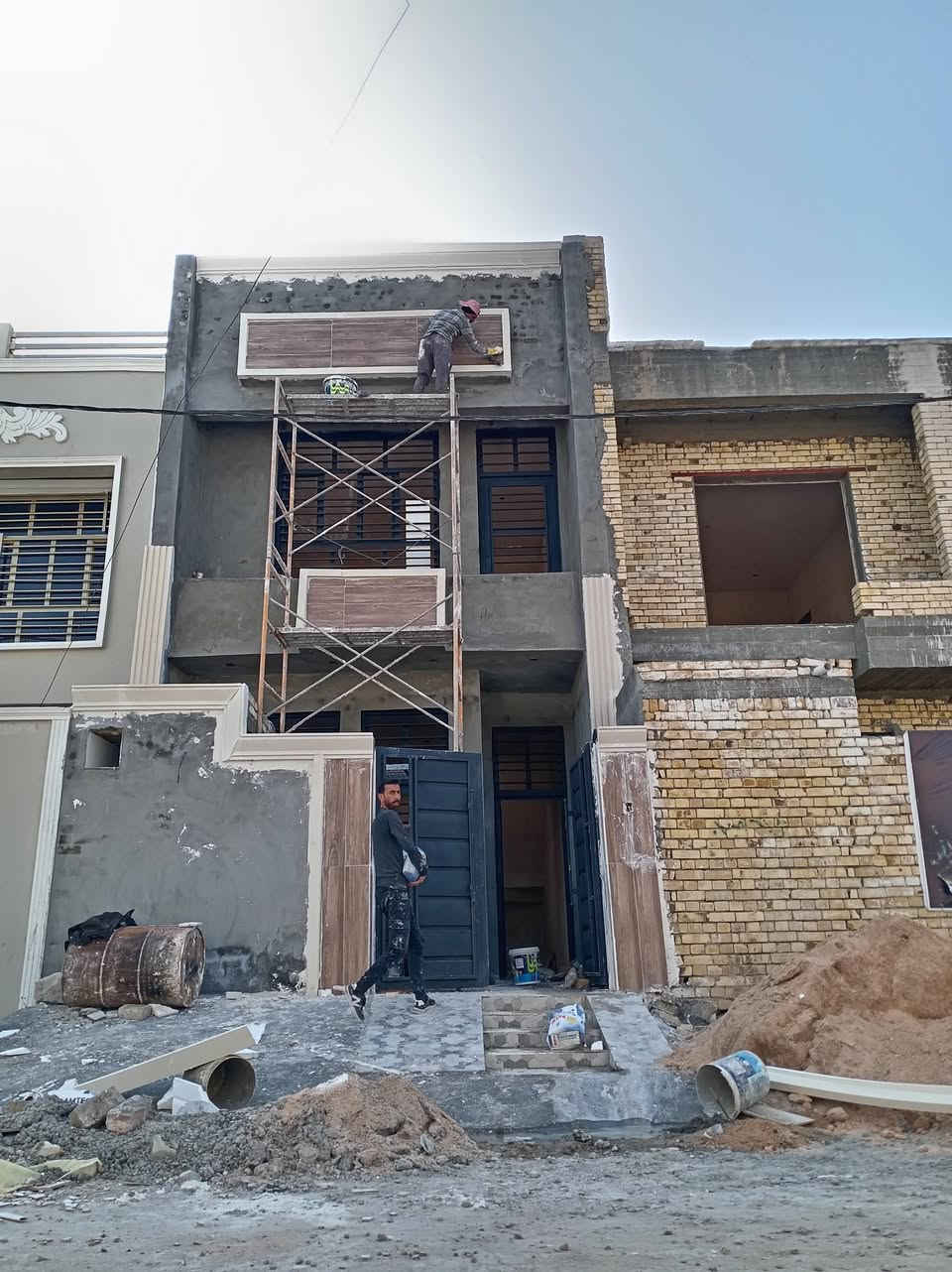 تم واجهه بفوم التركي والسيراميك اللوح واصباغ Sb العراقيه الخالدي لديكور والاصباغ ***********
