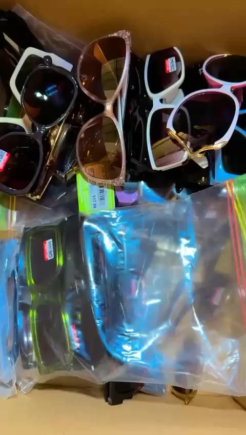 سلام عليكم كارتون نظارات 100قطعه نسائي ماركات عالمية ممتازه السعر 125الف مع التوصيل الى كل العراق للطلب على الواتساب ***********
للطلب جمله عنوان بغداد شارع فلسطين
