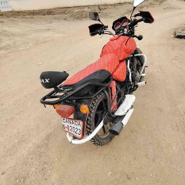 سلام عليكم دايون للبيع اوراق صولي موديل2020 نظيفه كلش كهربائيات شغاله كلها ما ينقصها اي شيء دراجه خير من الله
العنوان الناصريه قضاء الاصلاح السعر واحد و100 قفل الاستفسار*********** واتساب مفتوح
