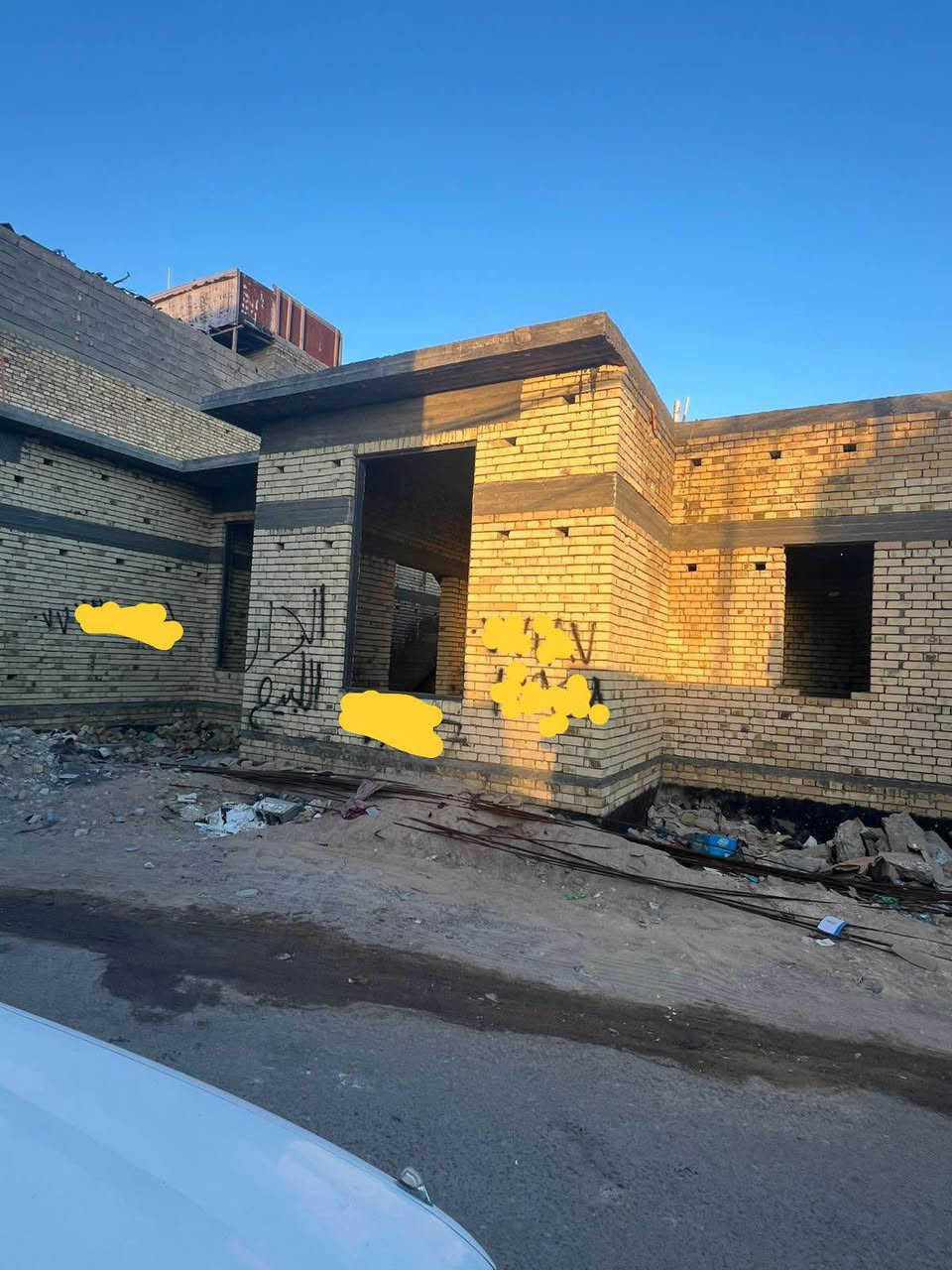 🏡 للبيع دار في ابو الخصيب – عويسان
▫️المساحة: 205 متر▫️الواجهة: 16 متر▫️النزال: 13 متر▫️نوع البناء: طابوك▫️الطابو: صرف عرصه
يحتوي الدار على:✅ غرفتين✅ ديوان✅ مطبخ حار وبارد✅ حديقة 3×2✅ كراج 5×3
📍الموقع: ابو الخصيب – عويسانيبعد 200 متر عن شارع السايدين
💰السعر: 170 مليون قابل التفاوض
*********** البصرة, العراق
