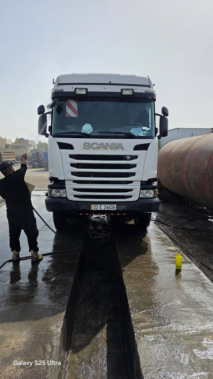 سلام عليكم سكانيه لبيع
موديل 2013 مكفوله كفاله عامه 

حجم محرك 440 G تك فلتر 

كير 3x3

ذرعه ٤٤  وزن سياره ٢٩ طن 

تخم تاير 

*********** مكان سياره بغداد
