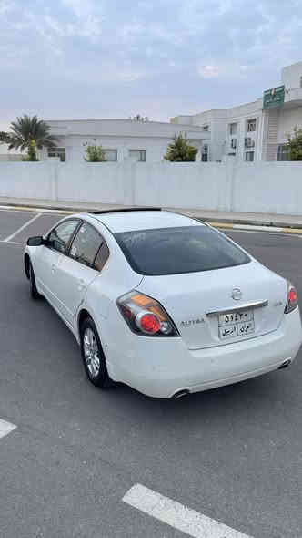 سلاو  و رێز…نیسان ئاڵتیمای ٢٠١٠ فولل فولل(امریکی) 
سەیارەیەکی خاوێن و جوانە 
١-کوشن جلد 
٢-کوشن کارەبای
٣-سلاید
٤-سوکان ڤۆلیوم
٥-مەکینە(٢٥٠٠)
٦-بەسمەیە
٧-حساس دوای هەیە
٨-تەنها یەک پارچەی رەشی هەیە(چاملغی لای سەکن) 
:- بۆ زانینی زانیاری زیاتر پەیوەندی بە خاوەن ئۆتۆمبیلەوە بکەن🤍.
ژ.م خاوەنی:-***********
