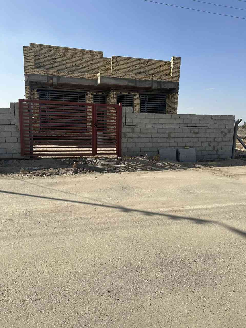 هيكل للبيع نقص لبخ وبياض وارضيه  مسلح درجه اولى صب مركزي  عالي عن الشارع السطح شتايكر كامل مساحته ٤٠٠ مساحة البناء ١٥٠  متر سند ٢٥ تبليط وماء وكهرباء الموقع طريق الدغاره مجمع الحرمين ..


**إذا كنت صاحب هذا الإعلان وتريد حذفه لأي سبب، رجاءا أرسل رسالة إلى الدعم الفني**