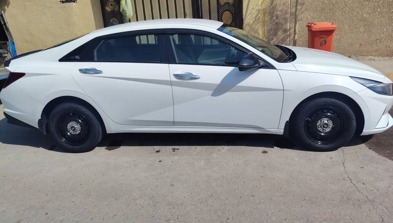 الالنترا خليجيه 
موديل 2021
السعر 150
ماشيه 96
رقم السياره سليمانيه 
بيش تبديل صندوق فقط 
للاستفسار ***********
محرك كير تبريد حداديه كهربائيات مكفولات
