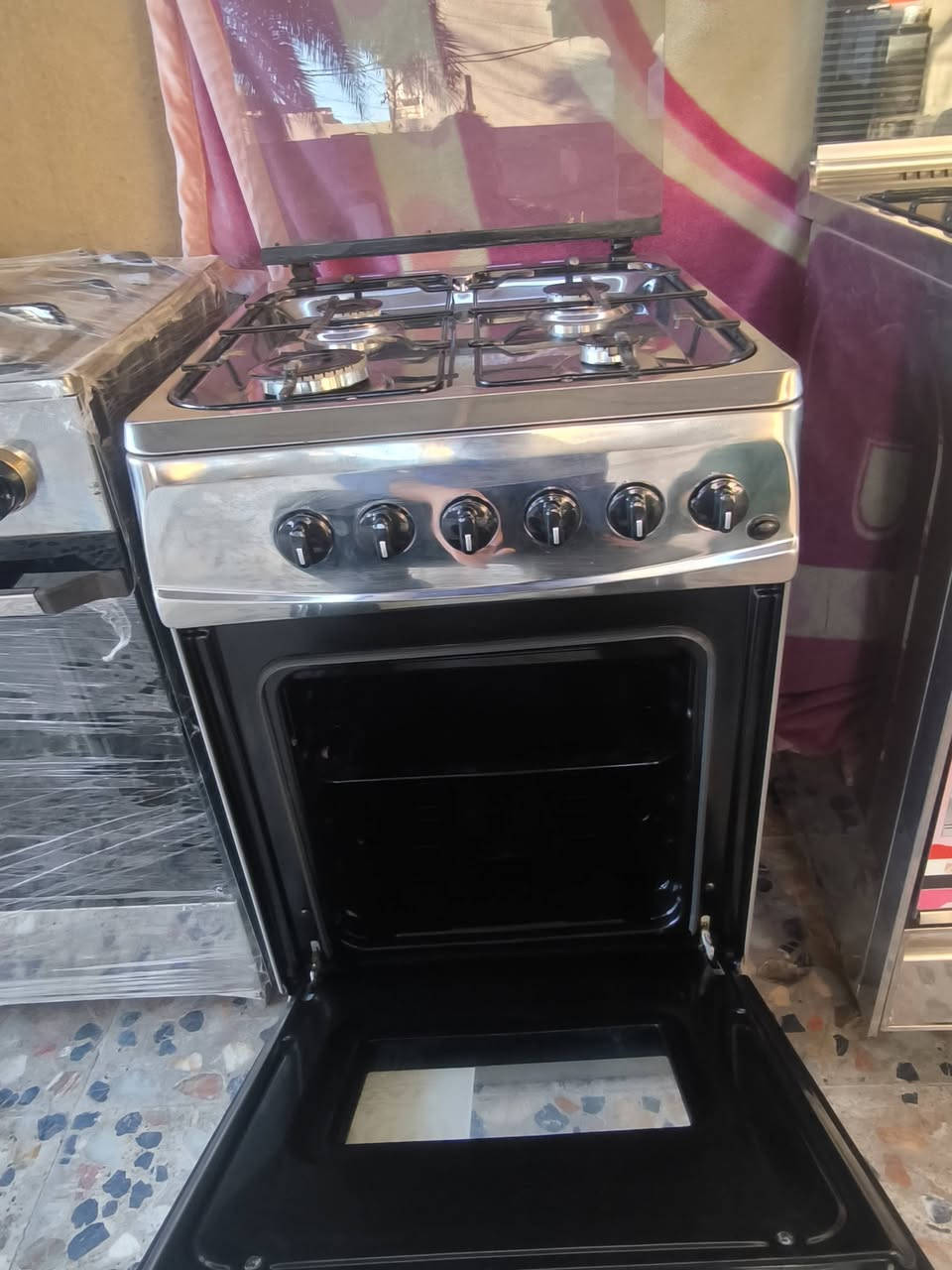 طباخ رويال مصري نضيف جدا نار زركة فرن شغال عازل حراري ضمان شهر كربلاء الشبانات واتساب ***********
