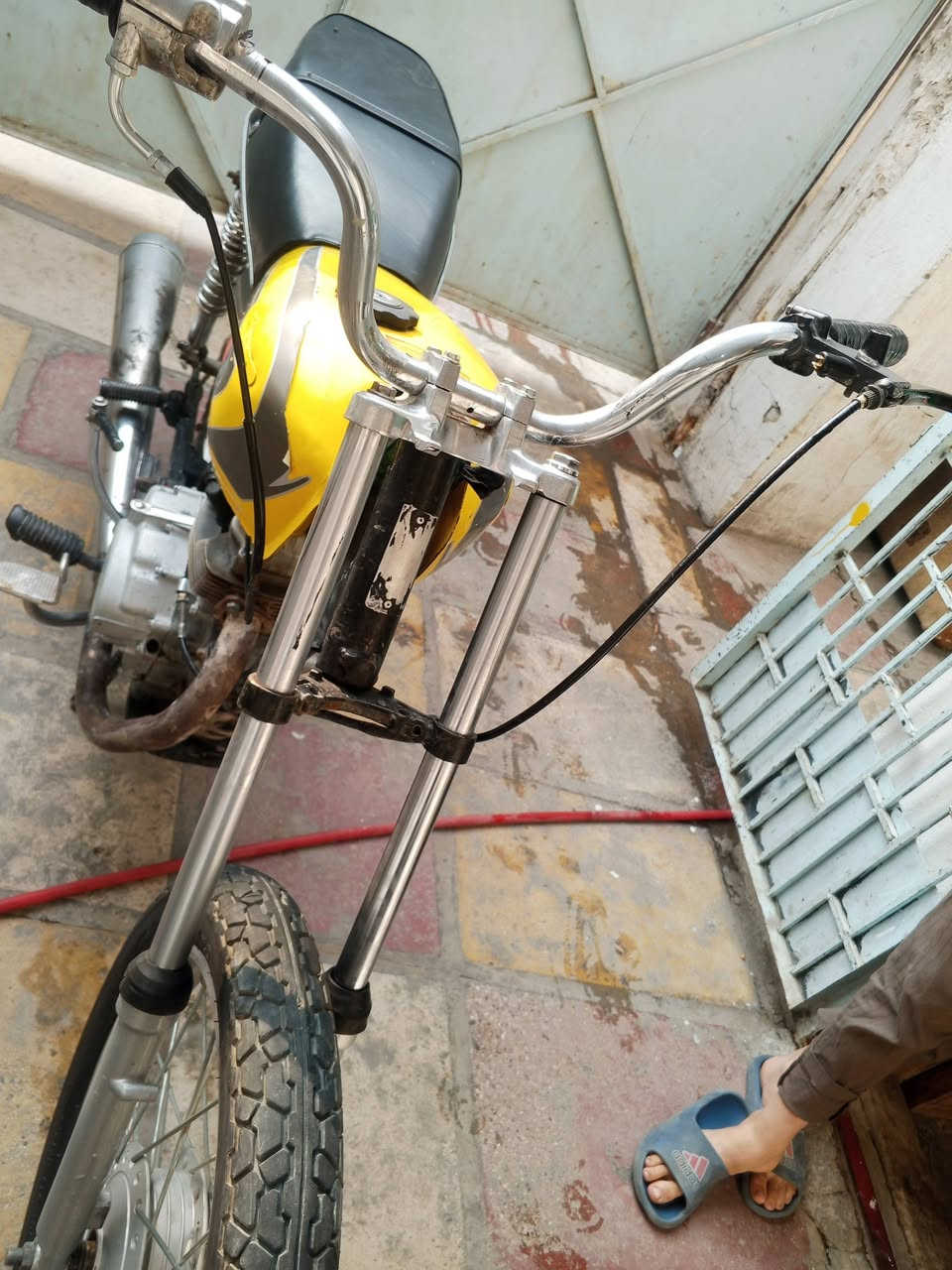 دراجه أيراني سيجي السعر علا الرقم ***********:العنوان بغداد الدوره حي أسيا
